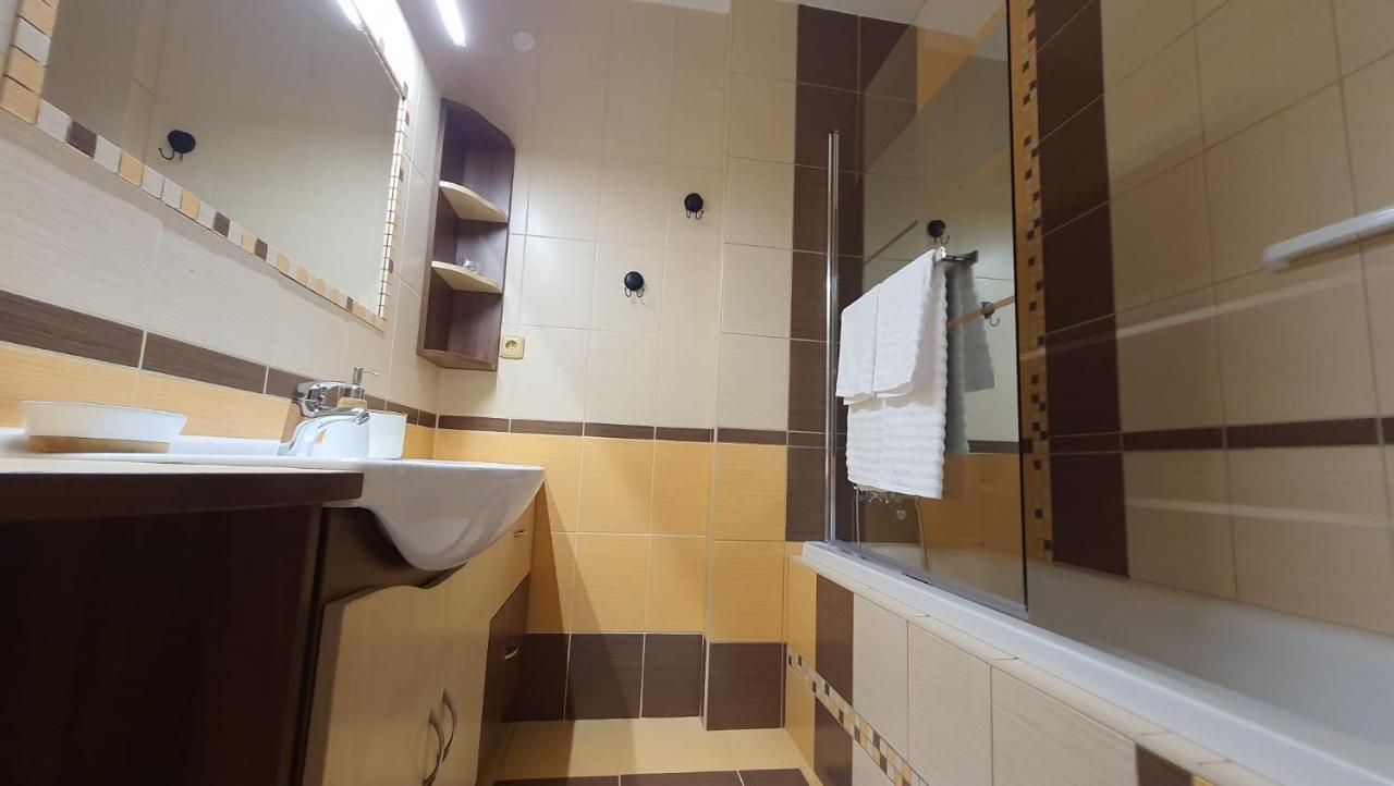 U Posty Apartment Kraliky